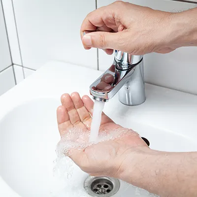 Moins d’eau, plus d’hygiène : le nouveau défi des établissements de santé