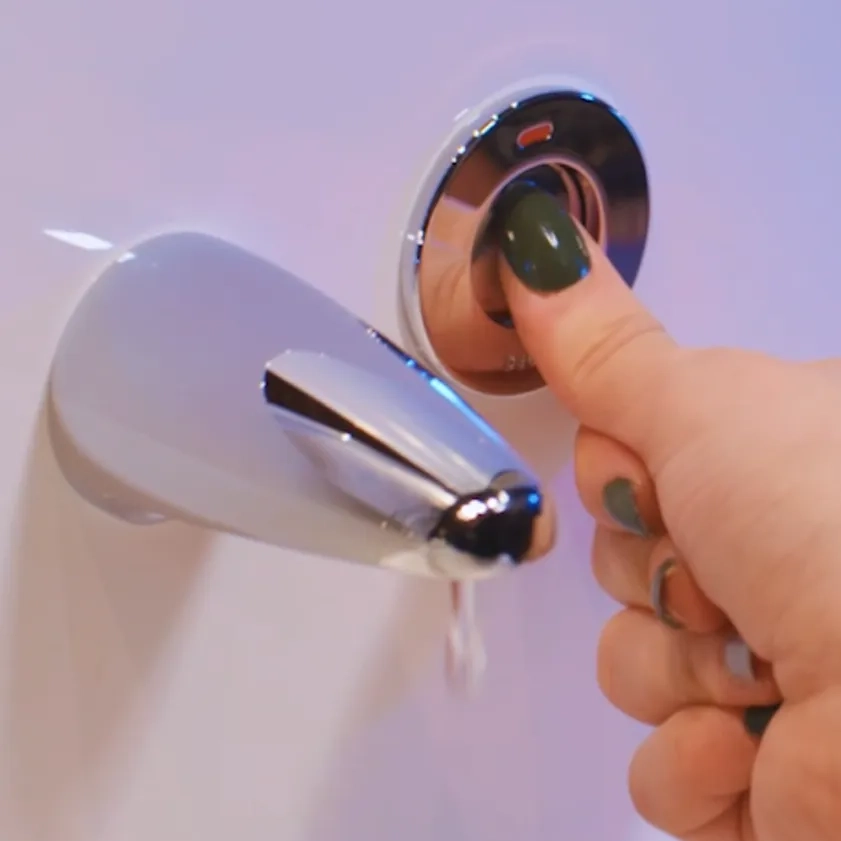 Kranen voor installatie in technische ruimte
