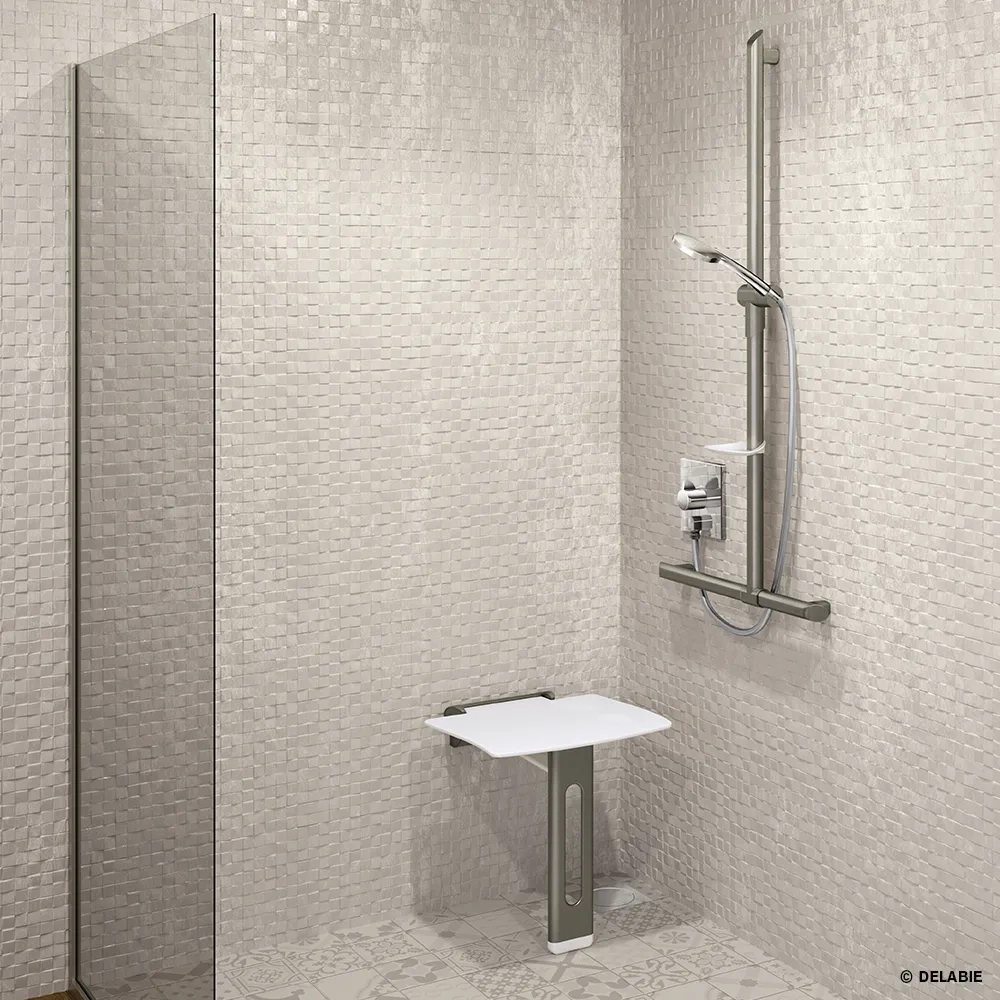 Douche PMR hôtel