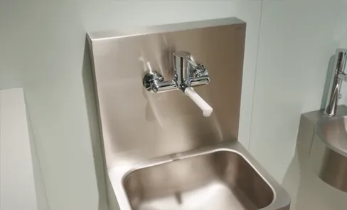 Ontdek in deze video de wastafel voor ziekenhuizen, een must voor handhygiëne. Ideaal voor ziekenhuizen en zorgcentra.